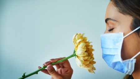 هكذا تستعيد حاسة الشم بعد التعافي من كورونا