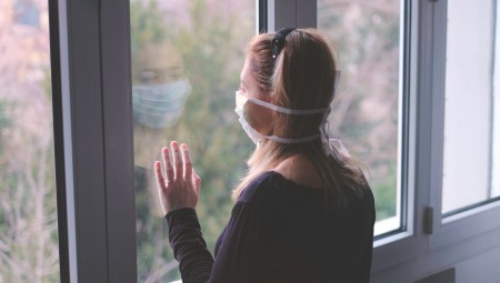الصحة النفسية في بريطانيا تواجه أضرار كورونا