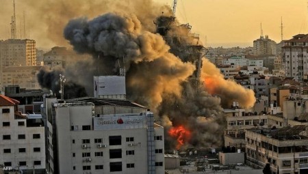 عريضة لآلاف البريطانيين تطالب الحكومة بفرض عقوبات على الكيان الصهيوني