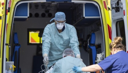 العلماء يحذرون من زيادة معدلات الدخول إلى المستشفيات بعد عودة معظم الموظفين إلى المكاتب