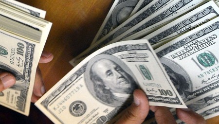 لمدة 10 سنوات .. أميركي يخفي عن عائلته فوزه بـ55 مليون دولار