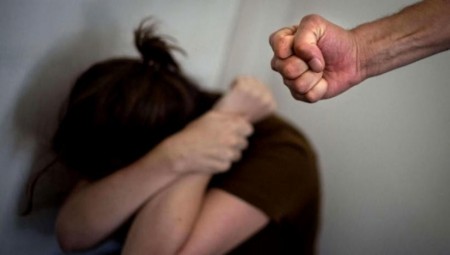 إثر خسارة إنجلترا لكأس أوروبا .. دعوة ضحايا العنف المنزلي لطلب المساعدة
