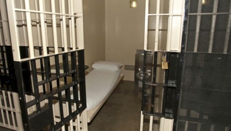 الكشف عن جرائم صادمة مجهولة لمحكوم بالمؤبد