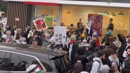 الرئيس التنفيذي لماكدونالدز يعترف بأثر المقاطعة على المبيعات: ما قيل عنا معلومات مضللة