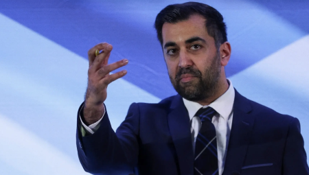 رئيس وزراء اسكتلندا يشن انتقادات لاذعة على قرار بريطانيا الانضمام للحملة العسكرية ضد الحوثيين
