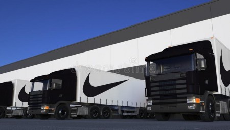 سرقة 4 آلاف زوج أحذية Nike في اسكلتندا