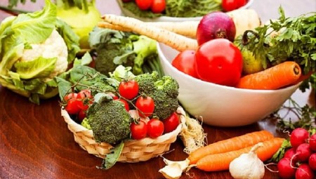 ذهول واستياء .. مدرسة تمنع اللحوم وتفرض على طلابها وجبات نباتية