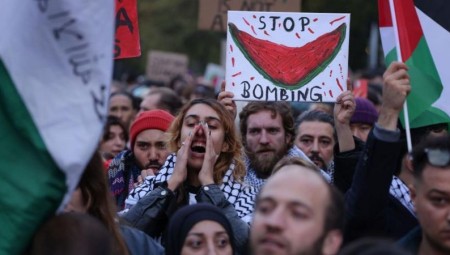 عندما يصبح البطيخ رمزا نضاليا لإسناد القضية الفلسطينية 