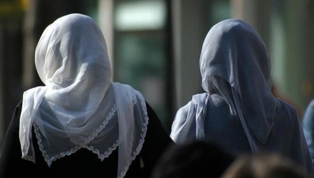تقرير: 2 من 5 جرائم كراهية ببريطانيا تقع ضد مسلمين