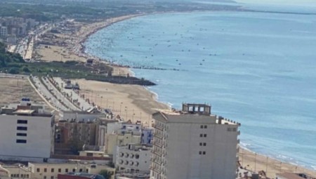 ديلي ميل: بريطانيا تحذر مواطنيها المتوجهين إلى المغرب بعد مقتل سائحين في المياه الجزائرية