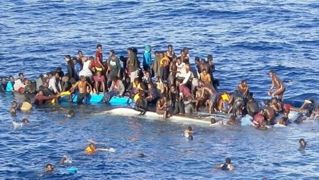 القضاء البريطاني يعيد النظر في قضية ترحيل المهاجرين لرواندا