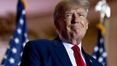 ترامب يظهر مجددا على فيسبوك ويوتيوب منذ تعليق حساباته في 2021