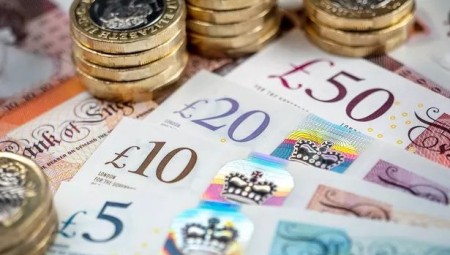الحكومة تستعد لدفع 300 جنيه إسترليني لثمانية ملايين أسرة حول المملكة المتحدة