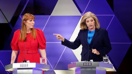 المحافظون يستعدون لإطلاق بيانهم الانتخابي الأسبوع المقبل