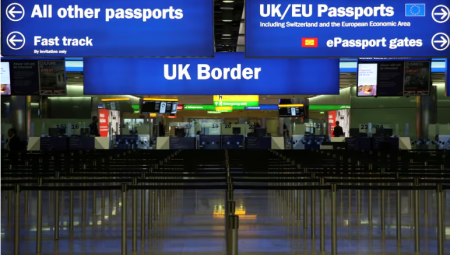 الاتحاد الأوروبي يقدم خطة جديدة لبريطانيا حول تنقل الشباب لاختبار إعادة ضبط العلاقات مع بروكسل