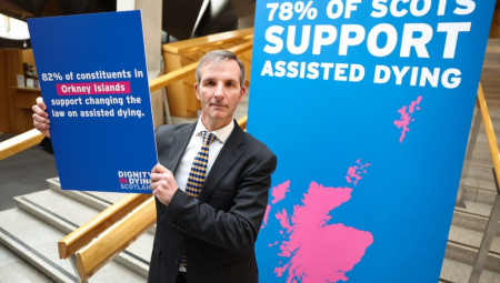 آراء منقسمة بشدة حول إضفاء الشرعية على الموت بمساعدة الغير في اسكتلندا