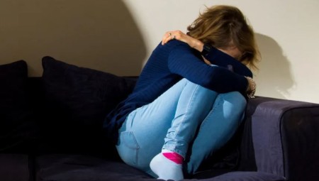 تقرير حكومي يكشف فشل وزارة الداخلية في معالجة العنف ضد النساء والفتيات