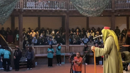 شاهد: إفطار رمضاني على مسرح شكسبير العريق في لندن