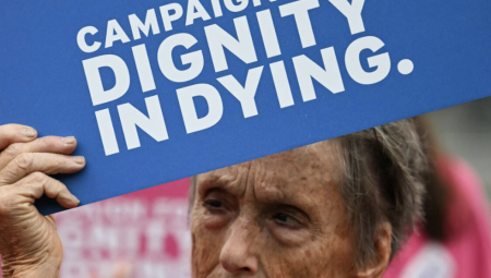 نقاش في البرلمان البريطاني حول حظر إعلانات الموت الرحيم