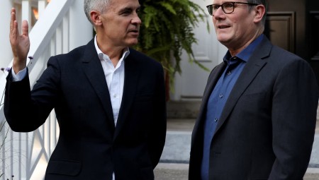 تحرك دبلوماسي بريطاني لتفادي تصعيد الأزمة في الشرق الأوسط