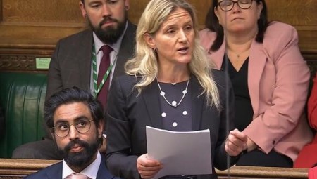 قانون الموت الرحيم يُشعل الانقسام داخل حزب العمال