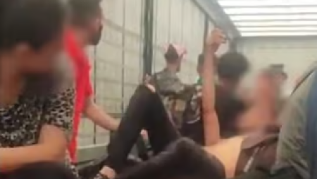 وكالة الجريمة البريطانية تُطيح بعصابة تهريب مهاجرين استخدمت شاحنات مبردة