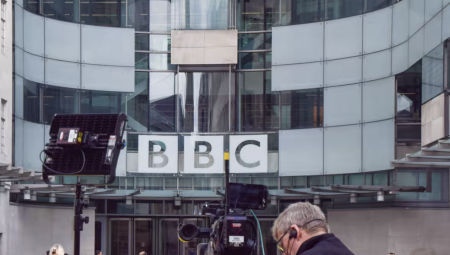 BBC تفرض اشتراكًا مدفوعًا على جمهورها في أمريكا مقابل المحتوى الإخباري والتلفزيوني