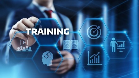 إطلاق مبادرة دولية لتوفير التعليم المجاني لطلبة وأكاديميي غزة وسط الدمار