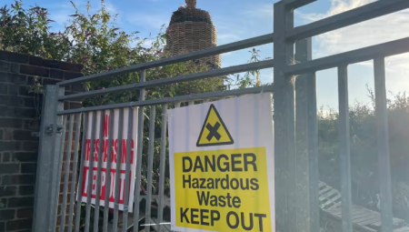 شرطة بلفاست ترفض تفكيك نار تحتوي على الأسبستوس رغم تهديدها للصحة العامة