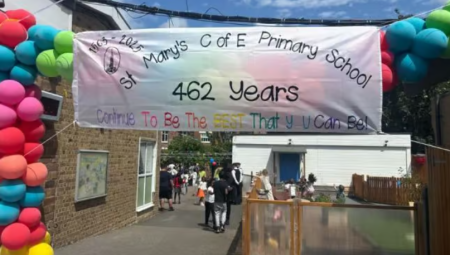 لندن تُغلق واحدة من أقدم مدارسها بعد 450 عامًا من التعليم