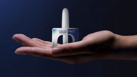 بريطانيا تطلق أول بخاخ أنفي بديل للإبر لعلاج الحساسية المفرطة في حالات الطوارئ