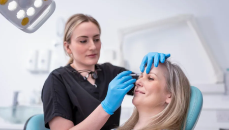 كارثة تجميلية في بريطانيا: بوتوكس مزيف يتسبب في تسمم 38 شخصًا