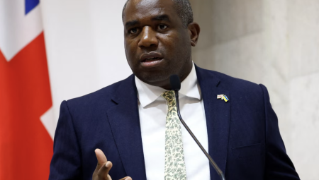 بريطانيا تفرض عقوبات على 18 جاسوسًا روسيًا بعد تورطهم في عمليات قرصنة إلكترونية