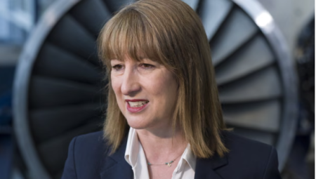 مركز أبحاث: ريفز مضطرة لرفع الضرائب لسد عجز 41 مليار جنيه إسترليني