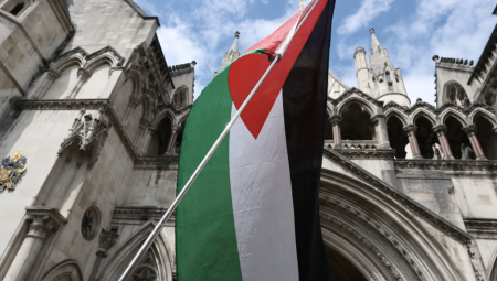 أكاديميون عالميون بارزون يوقّعون رسالة تطالب بريطانيا بإلغاء حظر بالستاين آكشن