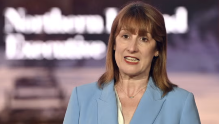 بريطانيا تدرس ضريبة جديدة على مبيعات المنازل التي تتجاوز قيمتها 500 ألف إسترليني