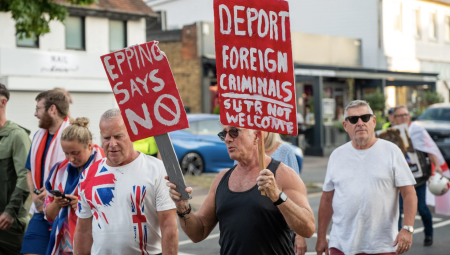 ستارمر تحت ضغط متزايد داخل حزب العمال بسبب الاتفاقية الأوروبية لحقوق الإنسان