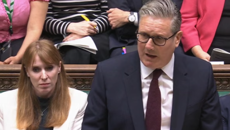 ستارمر يرفض التعليق على إمكانية إقالة أنجيلا راينر في قضية الإعفاء الضريبي