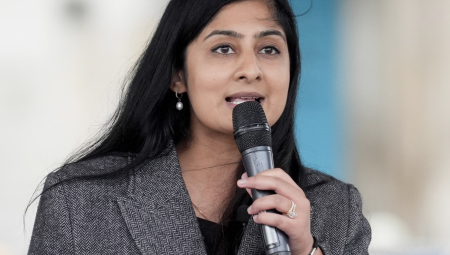 زارا سلطانة تتراجع عن مقاضاة جيريمي كوربن بعد خلاف حول حزبه الجديد