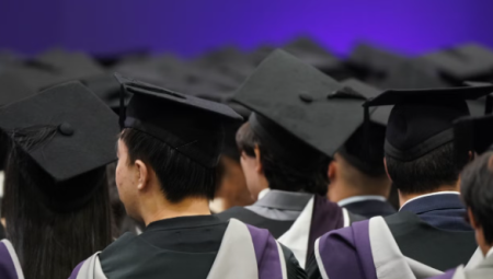 بريطانيا تفرض سقفًا لفوائد قروض الطلاب عند 6% بدءًا من سبتمبر