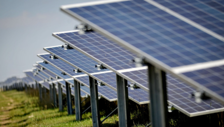 المملكة المتحدة توافق على أكبر مزرعة للطاقة الشمسية لمواجهة أزمة الطاقة