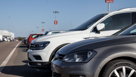 الشرطة البريطانية تحذر من شركات مواقف وهمية بالمطارات بعد تزايد سرقة السيارات