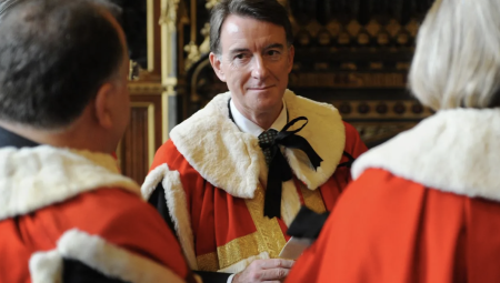 الشرطة البريطانية تحقق في مزاعم تسريب اللورد ماندلسون معلومات حكومية لإبستين