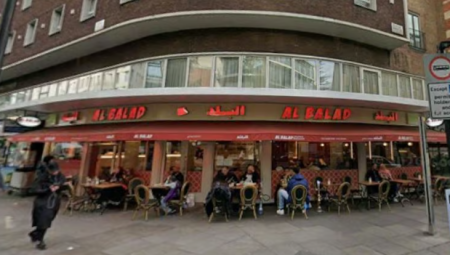 مطعم في غرب لندن مهدد بالإغلاق بعد ضبط 15 عاملًا غير نظام