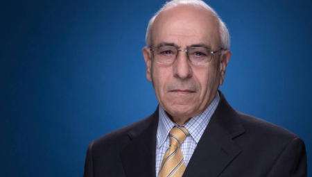 رحيل الإعلامي العربي جميل عازر أحد مؤسسي قناة الجزيرة