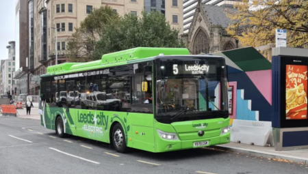 تحذيرات بريطانية: الصين قد تعطل الحافلات الكهربائية عن بُعد عبر مفتاح إيقاف