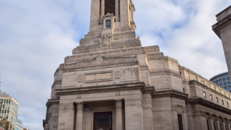 316 ضابطًا وموظفًا في شرطة لندن يفصحون عن عضويتهم في الماسونية