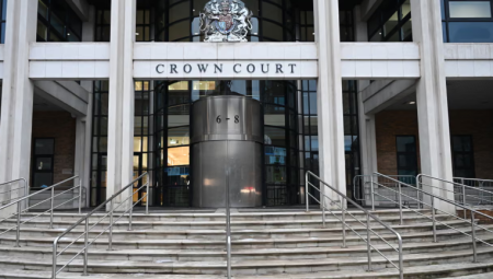 محاكم التاج تواجه تراكم القضايا رغم إصلاحات القاضي المنفرد