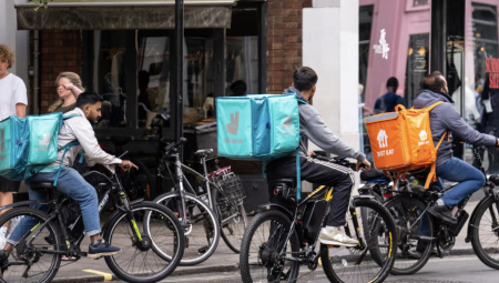 15% من شركات توصيل الطعام في إنجلترا تعمل دون مطاعم فعلية