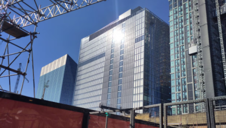 زوجان يواجهان فاتورة 3.7 مليون جنيه بعد معركة قضائية ضد برج يحجب الضوء